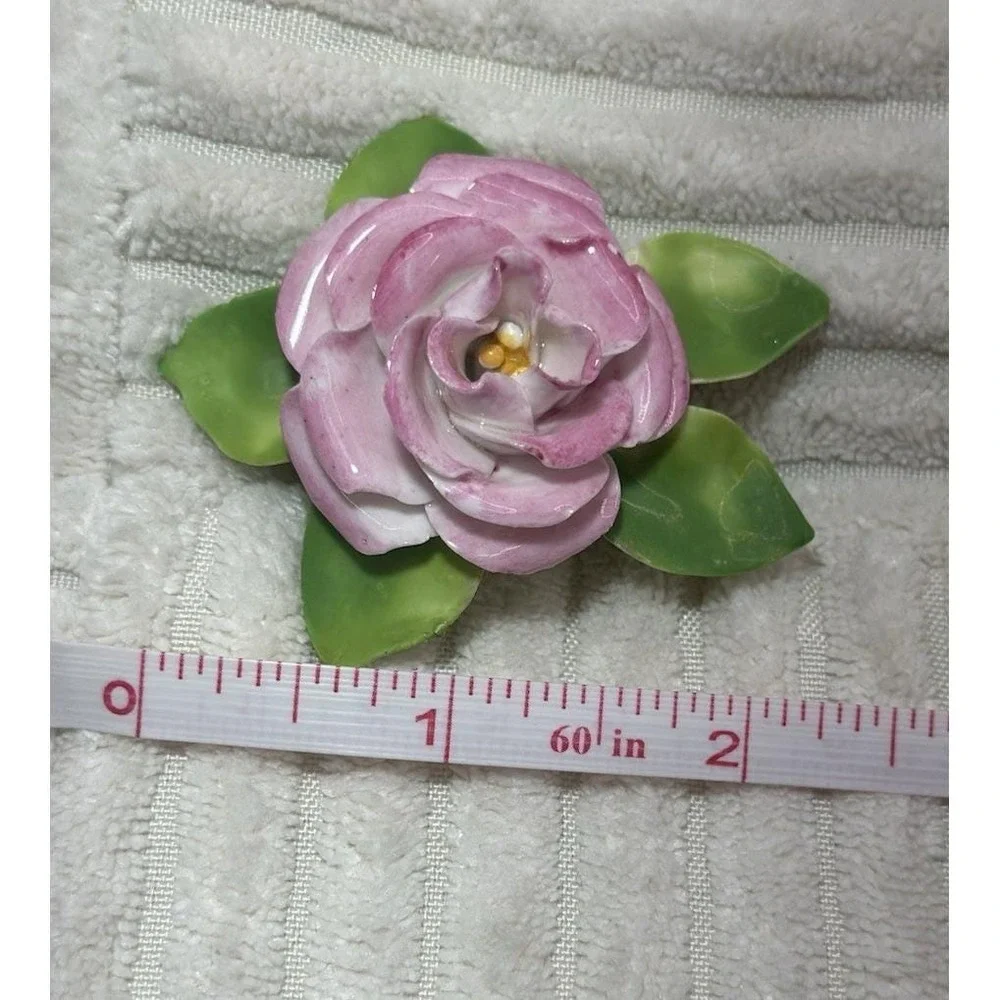 VINTAGE CARA CHINA STAFFORDSHIRE ENGLAND PINK FLOWER BROOCH!